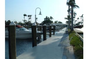 1431 S Ocean Blvd APT 82, Pompano Beach, FL 33062, Sold 11/17/16