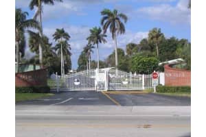 1431 S Ocean Blvd APT 82, Pompano Beach, FL 33062, Sold 11/17/16