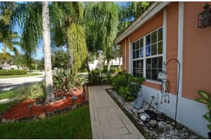 7022 NW 75th St, Parkland, FL 33067, Sold 11/03/16