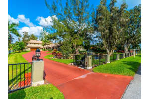11351 SW 3rd St, Plantation, FL 33325, Sold 12/14/17