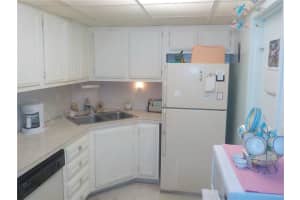 3125 Oakland Shores Dr B204, Oakland Park, FL 33309, Sold 11/16/16