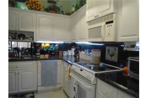 847 NW 79th Terrace, Plantation, FL 33324, Sold 02/14/17