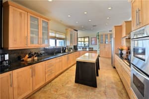 3430 Galt Ocean Dr PH 1, Fort Lauderdale, FL 33308, Sold 01/31/17