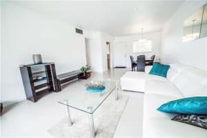 2800 NE 203rd St a24, Miami, FL 33180, Sold 11/30/16