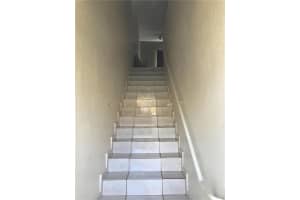 7271 NW 174th Terrace, Hialeah, FL 33015, Sold 01/10/17