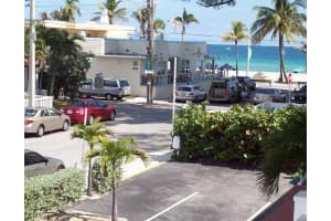 322 Taylor St #1e, Hollywood, FL 33019, Sold 04/28/17