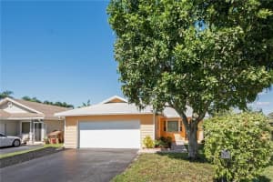 8211 SW 41st Ct, Davie, FL 33328, Sold 12/14/16