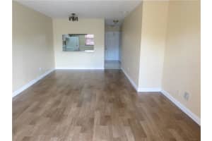 10512 NW 10th St, Pembroke Pines, FL 33026, Sold 11/25/16