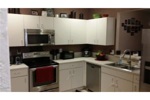 9017 NW 54th St, Sunrise, FL 33351, Sold 12/14/16