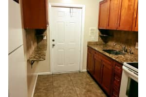 850 E Commercial Blvd #216b, Oakland Park, FL 33334, Sold 01/10/17