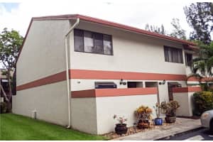 4250 SW 70th Terrace, Davie, FL 33314, Sold 01/11/17