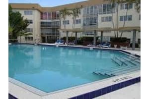 900 NE 195th St, Miami, FL 33179, Sold 07/02/18