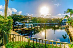 641 Boca Marina Ct, Boca Raton, FL 33487, Sold 04/12/17