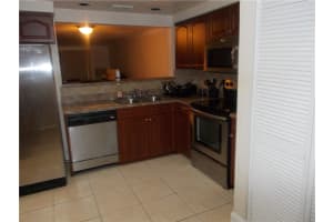 4701 NW 88th Ave, Sunrise, FL 33351, Sold 04/10/17