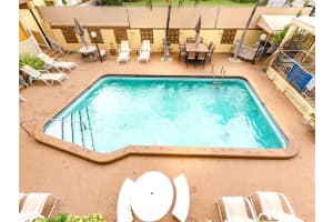 322 Taylor St #2g, Hollywood, FL 33019, Sold 12/30/16