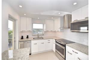 1200 Hibiscus Ave, Pompano Beach, FL 33062, Sold 01/03/17