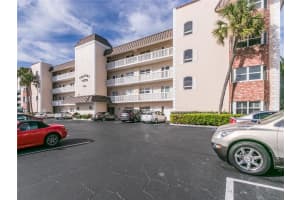 725 N Riverside Dr, Pompano Beach, FL 33062, Sold 01/27/17