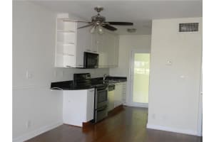 3250 NE 28th St, Fort Lauderdale, FL 33308, Sold 01/23/17