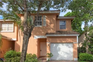 3911 NW 90th Way, Sunrise, FL 33351, Sold 12/13/16