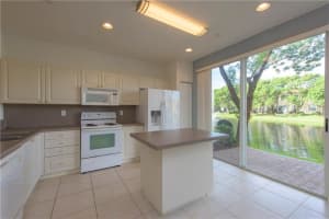 3911 NW 90th Way, Sunrise, FL 33351, Sold 12/13/16