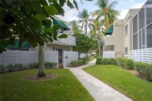 561 NW 97th Ave, Plantation, FL 33324, Sold 03/13/17
