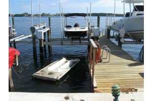 2424 N Federal Hwy, Boynton Beach, FL 33435, Sold 01/12/17