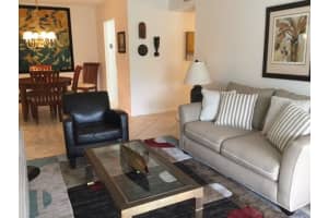 250 NE 20th St, Boca Raton, FL 33431, Sold 02/17/17