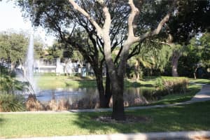 2709 S Oakland Forest Dr, Oakland Park, FL 33309, Sold 03/31/17