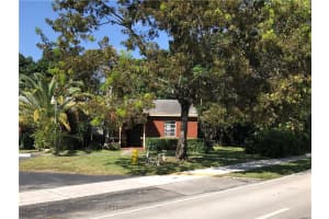7951 Lagos De Campo Blvd, Tamarac, FL 33321, Sold 03/20/17