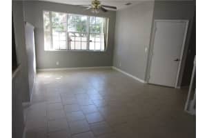 9101 NW 40th St, Sunrise, FL 33351, Sold 12/16/16