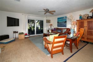 523 N Pine Island Rd, Plantation, FL 33324, Sold 12/23/16