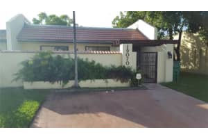 19070 NW 65th Ct, Hialeah, FL 33015, Sold 02/22/17