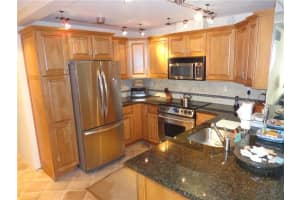 1700 SE 15th St # 105, Fort Lauderdale, FL 33316, Sold 04/19/17