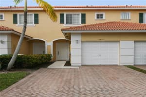 7925 Tuscany Dr, Tamarac, FL 33321, Sold 01/27/17