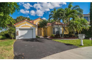 673 Bedford Ave, Weston, FL 33326, Sold 01/31/17