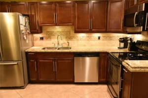 2177 Nova Village Dr, Davie, FL 33317, Sold 03/02/17