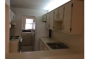 2915 NE 8th Terrace, Wilton Manors, FL 33334, Sold 05/25/17