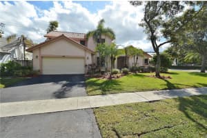 10590 NW 18th Ct, Plantation, FL 33322, Sold 04/25/17