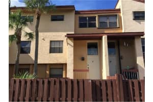 281 W Park Dr, Miami, FL 33172, Sold 04/27/17