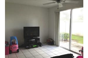 5529 NW 90th Ave, Sunrise, FL 33351, Sold 01/31/17