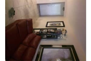 9433 Fontainebleau Blvd, Miami, FL 33172, Sold 04/17/17