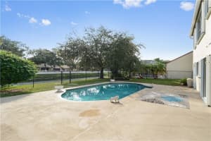 10216 SW 55th Ln, Cooper City, FL 33328, Sold 01/13/17