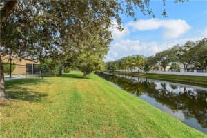 10216 SW 55th Ln, Cooper City, FL 33328, Sold 01/13/17