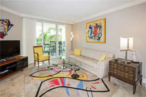 401 SW 4th Ave, Fort Lauderdale, FL 33315, Sold 04/14/17