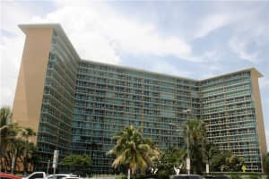 333 NE 21st Ave, Deerfield Beach, FL 33441, Sold 06/26/17