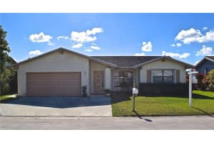 9710 NW 83rd St, Tamarac, FL 33321, Sold 03/03/17