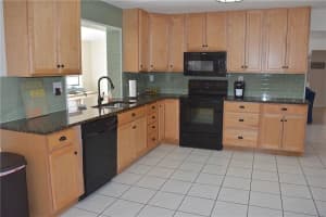 9710 NW 83rd St, Tamarac, FL 33321, Sold 03/03/17