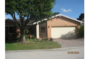 8250 NW 94th Ave, Tamarac, FL 33321, Sold 05/15/17
