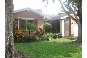 8250 NW 94th Ave, Tamarac, FL 33321, Sold 05/15/17