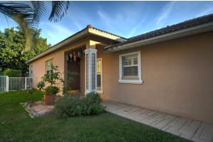 7670 NW 70th Ave, Parkland, FL 33067, Sold 01/31/17